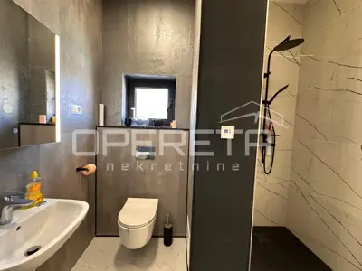 Luxury penthouse in Šibenik with rooftop terrace and jacuzzi - 7