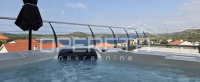 Luxury penthouse in Šibenik with rooftop terrace and jacuzzi - 9
