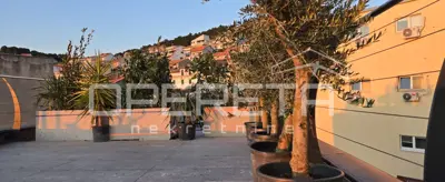 Luxury penthouse in Šibenik with rooftop terrace and jacuzzi - 12