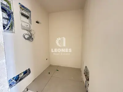 Wohnung 105 m², Novigrad - Hof 150 m² und Parkplatz - 9