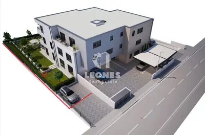 Wohnung 105 m², Novigrad - Hof 150 m² und Parkplatz - 2