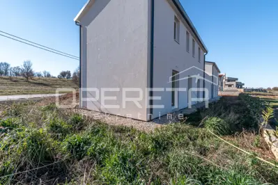 House for sale in Momjan, 231 m² - 3