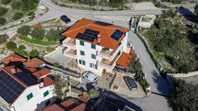 Opremljena apartmanska kuća s pogledom na more - 18