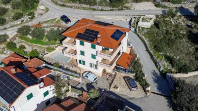 Opremljena apartmanska kuća s pogledom na more - 18