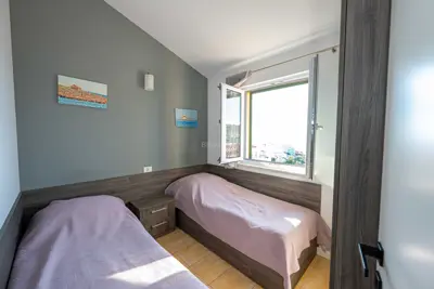 Opremljena apartmanska kuća s pogledom na more - 8