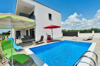 Apartment for sale in Grad, 186,2 m² - 2
