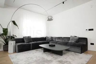 Stan 151 m², Srebrnjak, Maksimir - dvije terase i garaža - 2