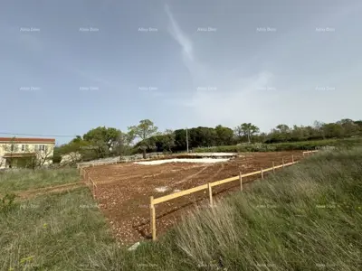 Prodaja građevinskog zemljišta sa građevinskom dozvolom, Svetvinčenat!