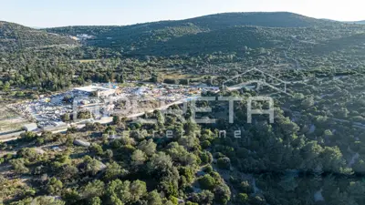 Landwirtschaftsfläche 2.079 m², Povlja na Braču, ruhige Lage - 2