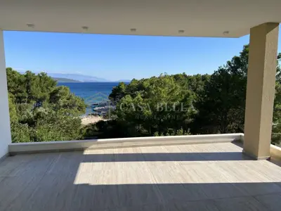 Penthouse 100 m², Krk - am Strand und Dachterrasse 130 m²