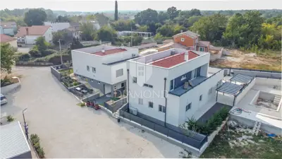 House for sale in Vodnjan, 444 m²