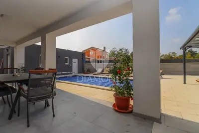 House for sale in Vodnjan, 444 m² - 17