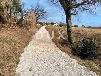 Land plot for sale in Buje - 13