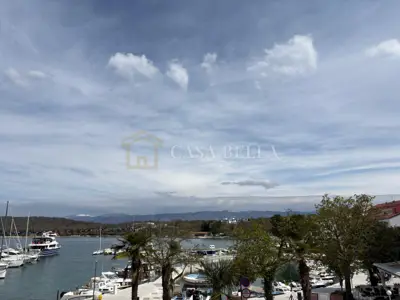 Apartment 139 m², Njivice - first row to the sea - 15