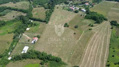 Zemljište 32.935 m², Barban - blizu mora i plaže - 2