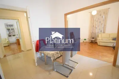 Apartment 118 m², Pula, Centar - 1st floor and two terraces - 18