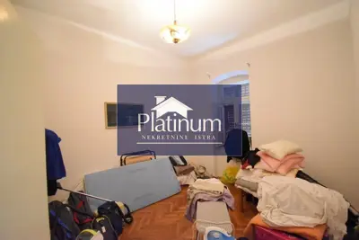Apartment 118 m², Pula, Centar - 1st floor and two terraces - 12