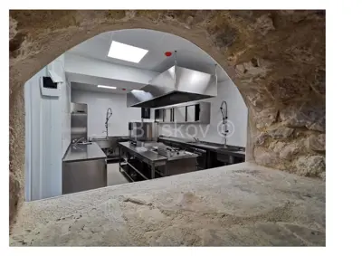 Renovirani hotel u okolici Šibenika, 40m od mora - 10