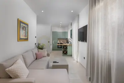 Centar, Rijeka: moderan 1S+DB stan, 40 m², balkon! - 2