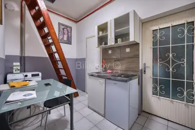 Stan 40 m², Donji grad, mirna lokacija blizu Europskog trga