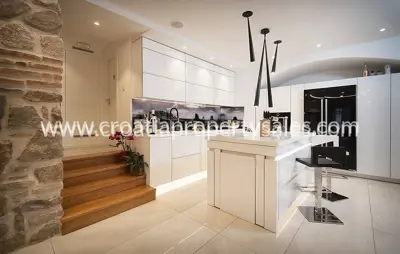 Apartment 111 m², Split - Diocletian's Palace, historical details - 4