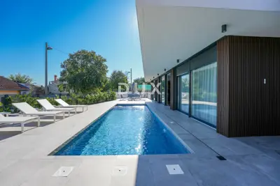 Villa 270 m², Rovinjsko Selo - Pool und Nähe zu Rovinj - 17