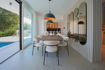 Villa 270 m², Rovinjsko Selo - Pool und Nähe zu Rovinj - 18