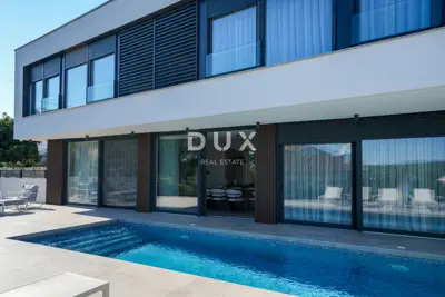 Villa 270 m², Rovinjsko Selo - Pool und Nähe zu Rovinj - 2