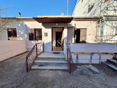 ZADAR, VIŠNJIK - Prizemnica u nizu na vrhunskoj lokaciji