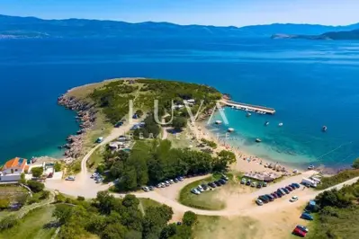 Vila 422 m², Vrbnik - Risika, mir i privatnost - 12