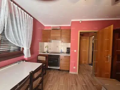 Prodaja velike stambene kuće, pogodne za investiciju, Medulin! - 20