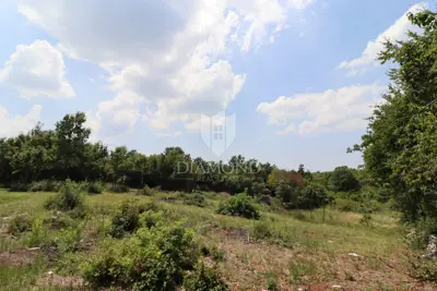 Building plot 1,339 m², Juršići - quiet location - 3