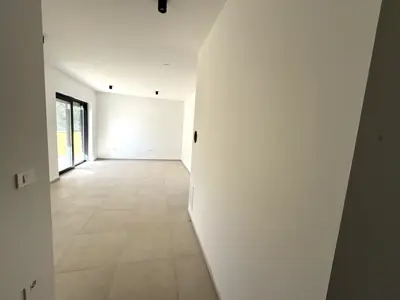 Stan 71 m², Štinjan, novogradnja s liftom i garažom - 2