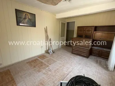 Haus, Otok Vis, 70 m², 100 000 € - 11