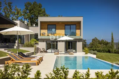 Vila 300 m², Motovun - 6 spavaćih soba i grijani infinity bazen - 6