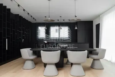 Dizajnerski uređen stan 151 m² terasa balkon garaža sauna - 17