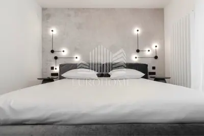 Dizajnerski uređen stan 151 m² terasa balkon garaža sauna - 12