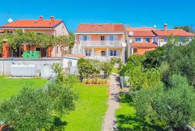 Haus 188 m², Umag - renoviert mit Hof - 19