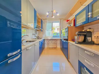 Haus 188 m², Umag - renoviert mit Hof - 4