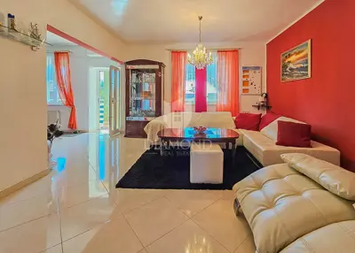 Haus 188 m², Umag - renoviert mit Hof - 5
