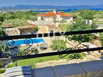 Kuća 260 m², Malinska - Okolica, bazen i pogled na more - 5