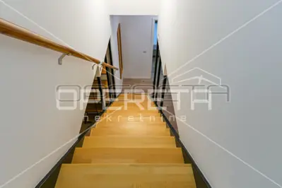 NAJAM, STAN, Trešnjevka, dvoetažni, 4 sobni - 18