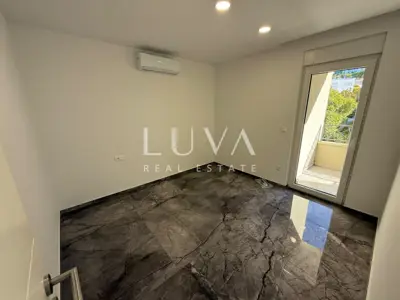 Wohnung 181,9 m², Makarska - 4 Schlafzimmer und Terrasse - 10
