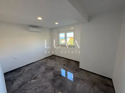 Wohnung 181,9 m², Makarska - 4 Schlafzimmer und Terrasse - 8