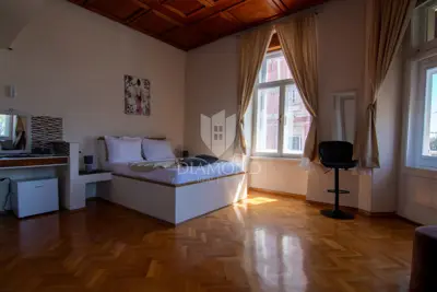 Rijeka, poslovna prilika, sobe za dnevni najam. - 2