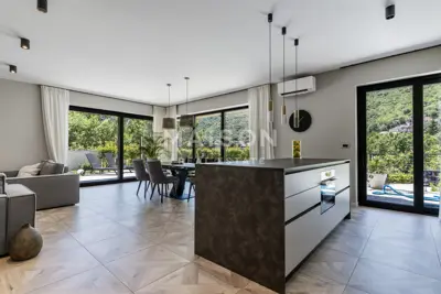 Moderne Villa in Mošćenička Draga - 4