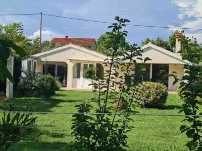 Haus 103 m², Ližnjan - renoviert und möbliert