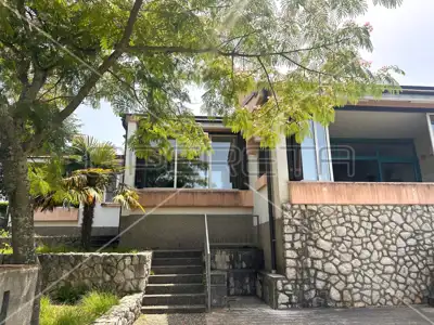 Vila 300 m², Njivice na Krku - panoramski pogled na more - 9