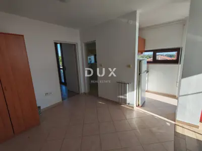 House 283 m², Ližnjan - 5 apartments and sea view - 5