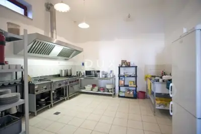 House 283 m², Ližnjan - 5 apartments and sea view - 11